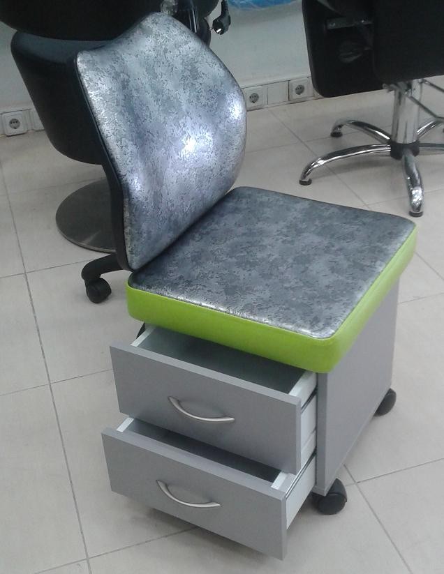 Cadeira Manicura e Pedicure C/ Encosto